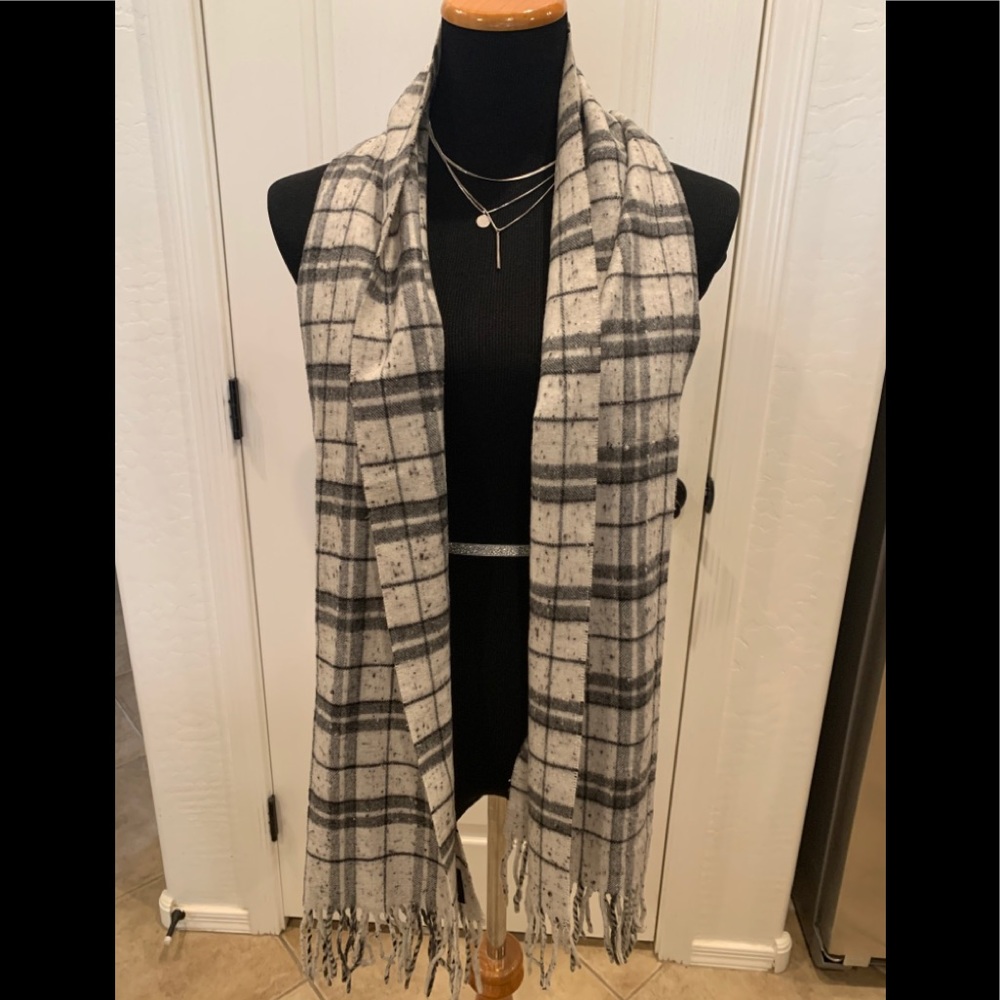 CASHMINK V. FRAAS grey/black speckled scarf